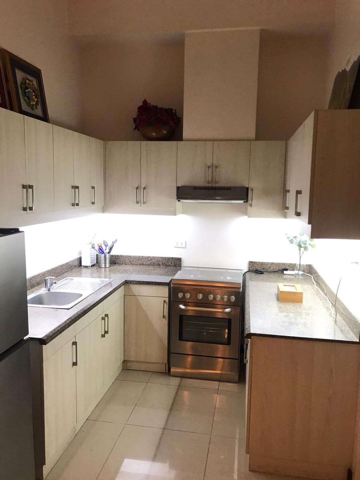 Casa Antonio At Fairway Terraces Family Penthouse 2Br Wi-Fi Nr Golf, Airport, Fort Bgc Manila Exterior photo