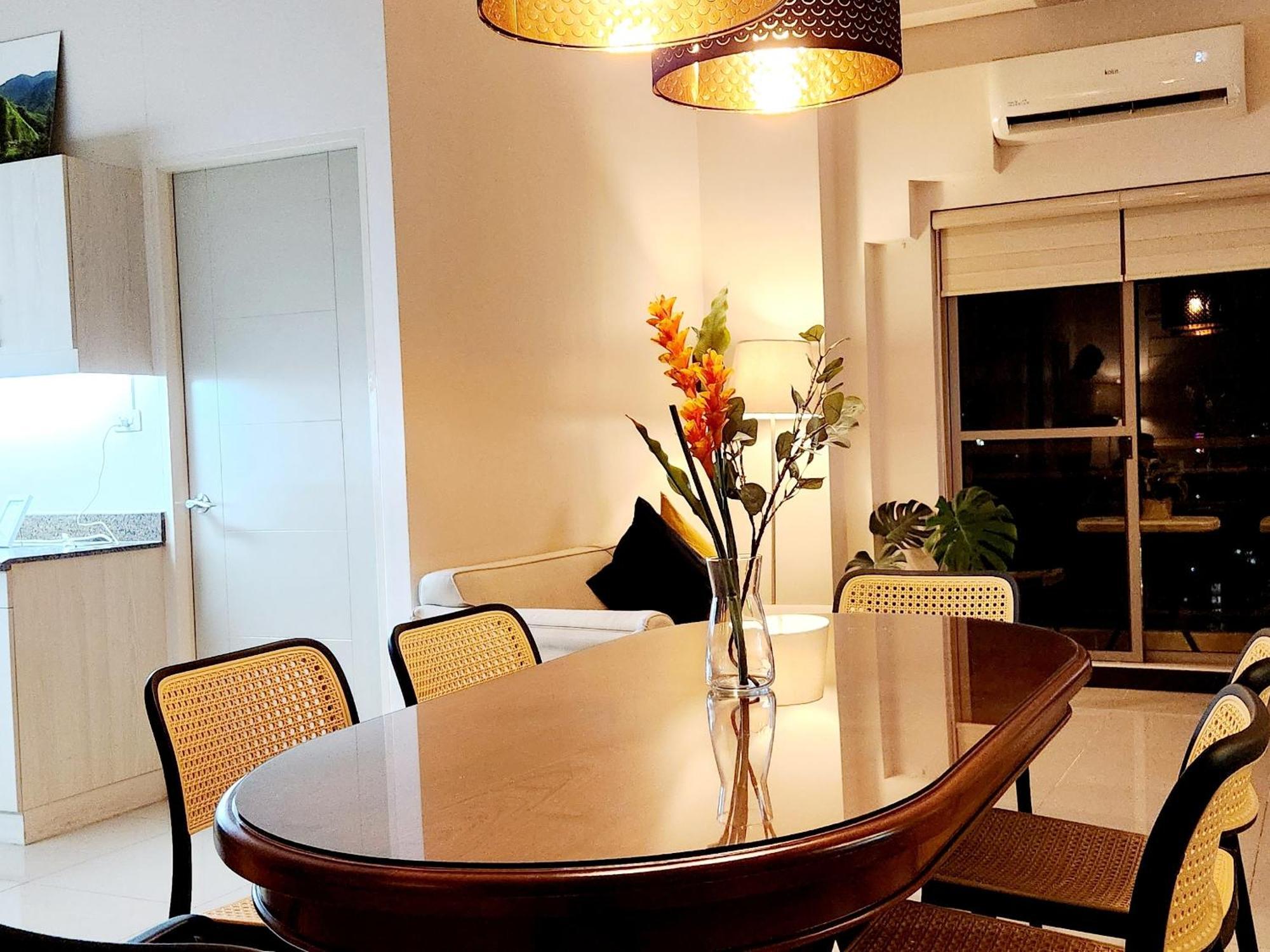 Casa Antonio At Fairway Terraces Family Penthouse 2Br Wi-Fi Nr Golf, Airport, Fort Bgc Manila Exterior photo